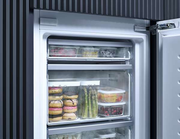 Miele KD 7724 E Active Mit DailyFresh, komfortabler LED-Beleuchtung und ComfortFrost.